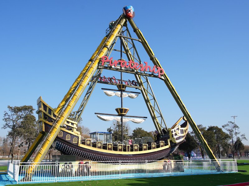 Kapal Bajak Laut dengan 40 Kursi